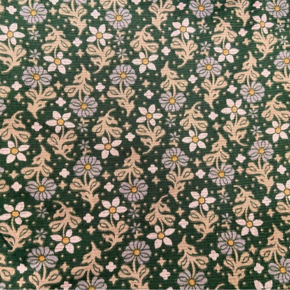 Max Studio Bright Green Patterned Short Sleeve Ti… - image 6